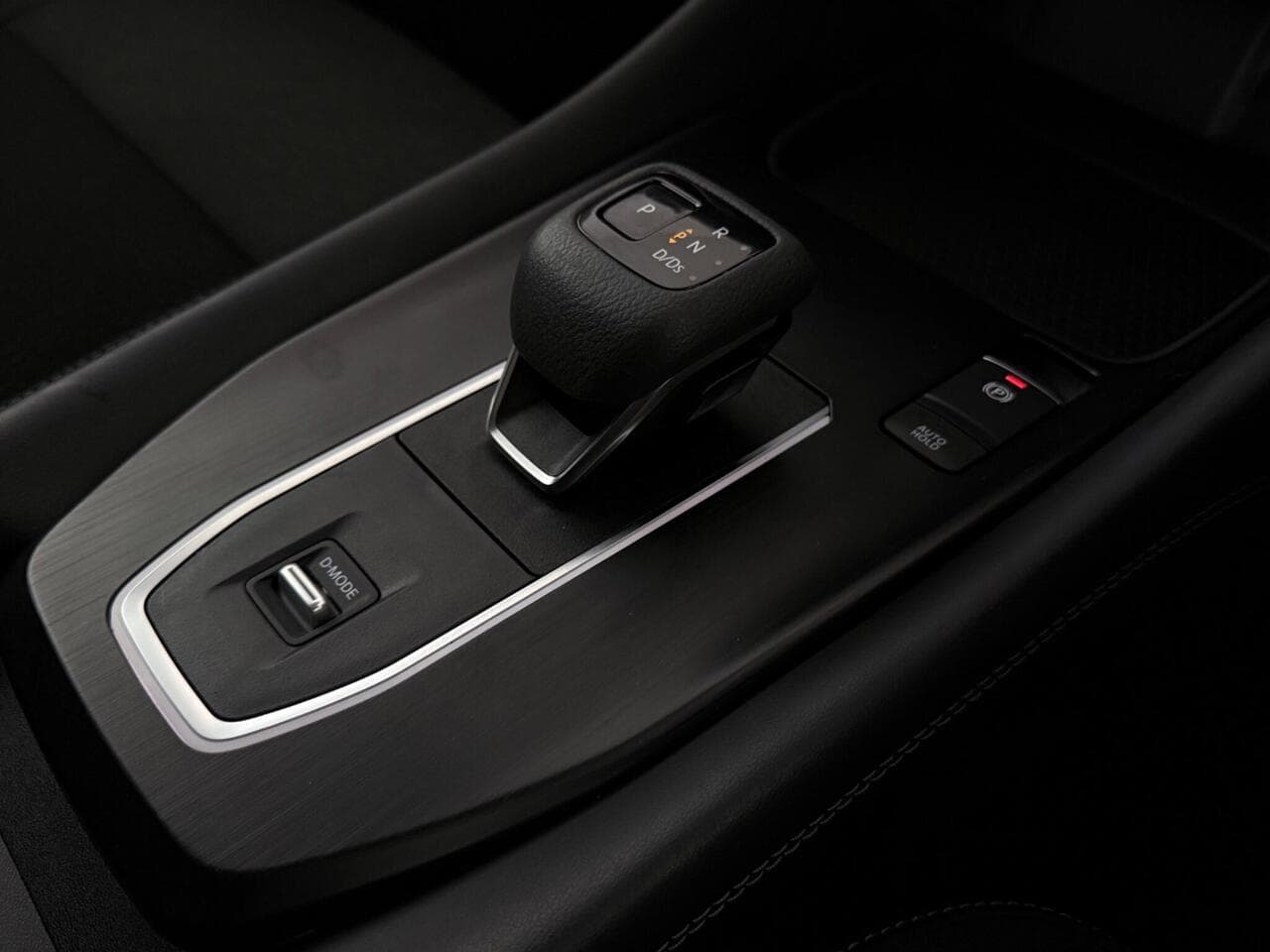 Nissan Qashqai thumbnail Misc Controls