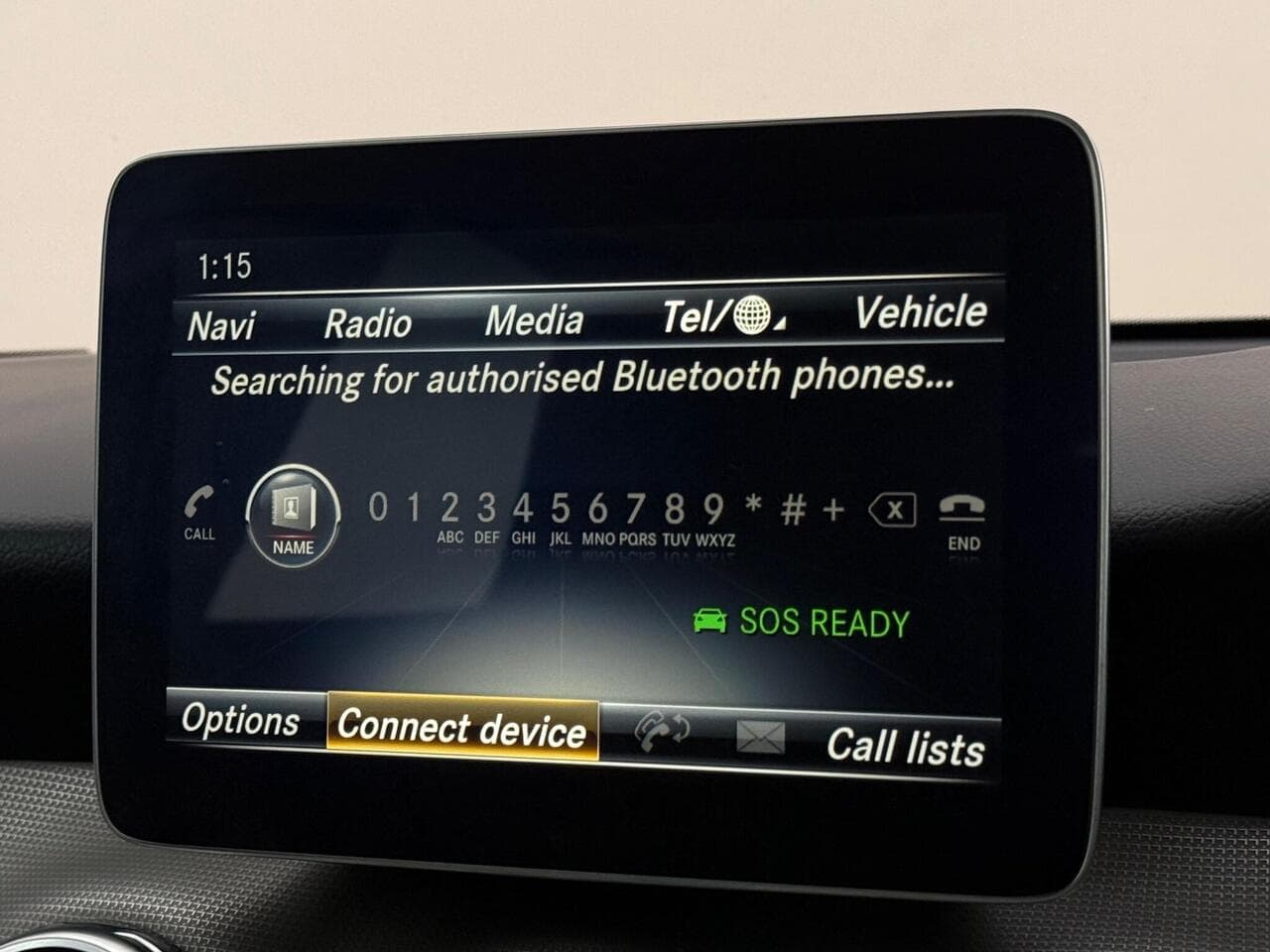 Mercedes-Benz GLA thumbnail Infotainment System