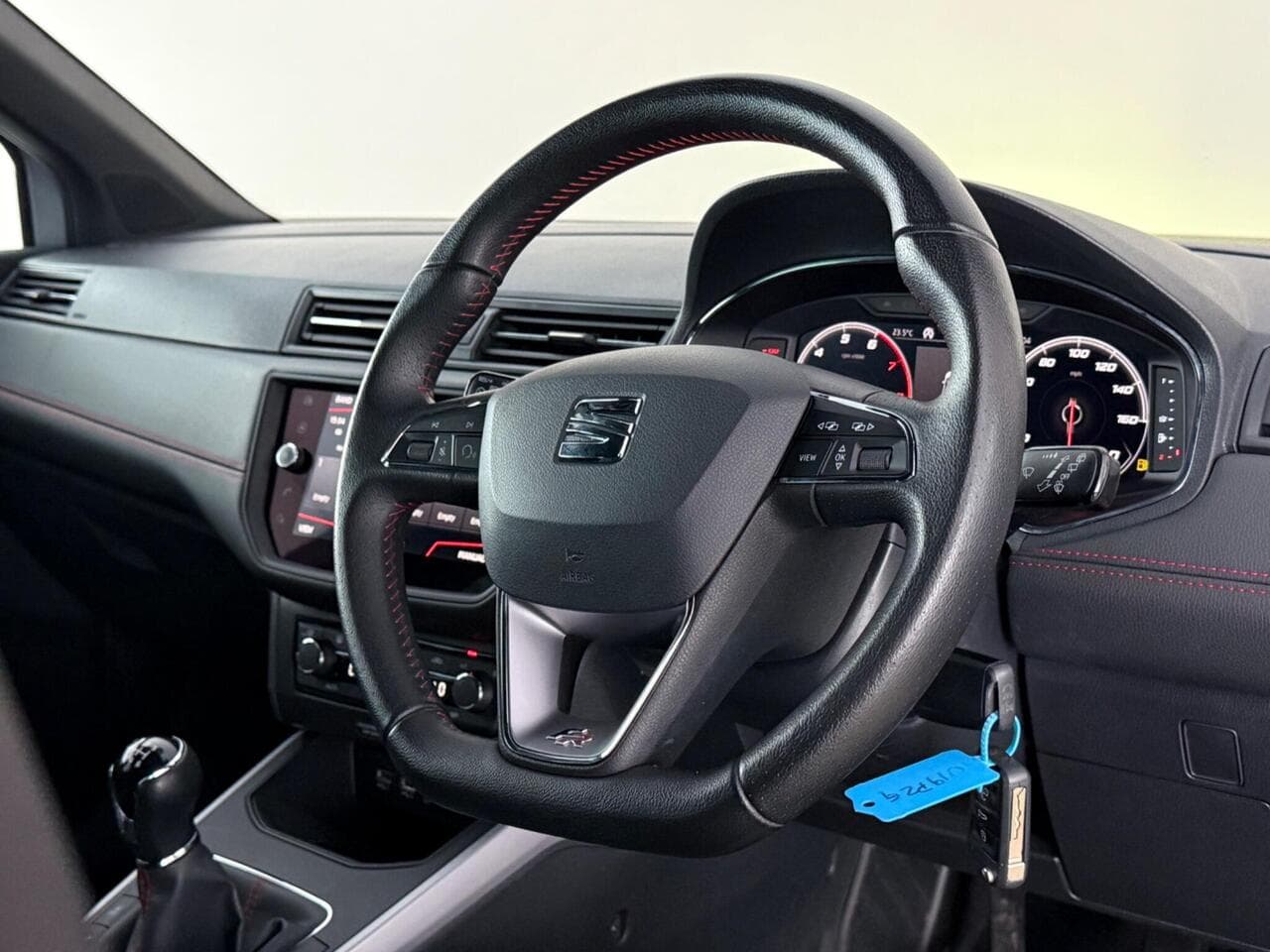 SEAT Arona thumbnail Interior Front