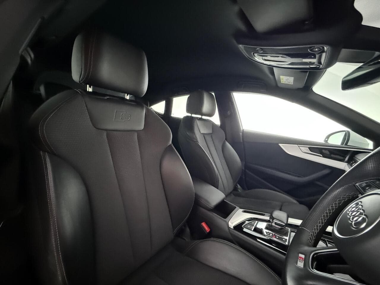 Audi A5 thumbnail Seat Driver