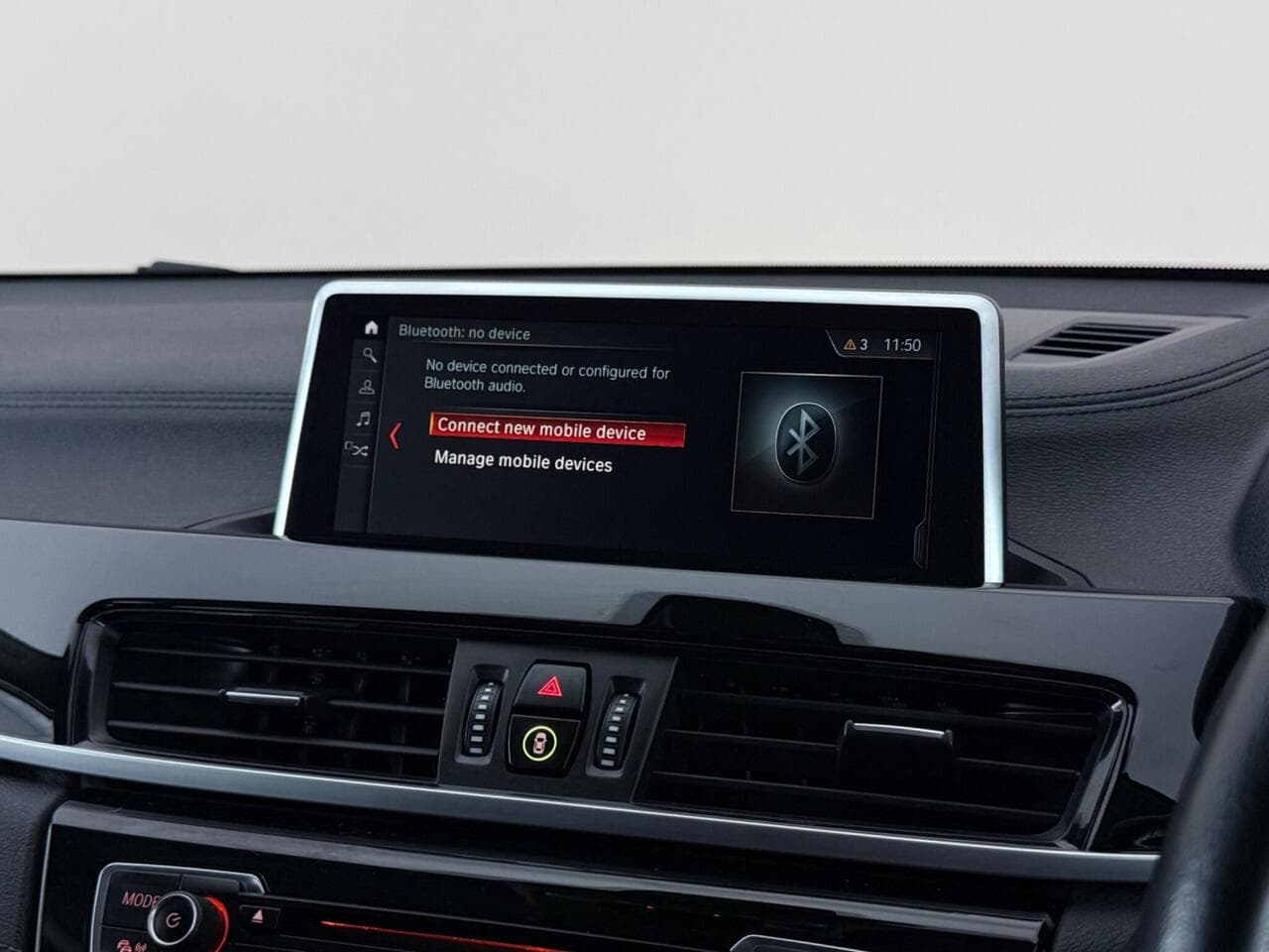 BMW X2 thumbnail Infotainment System