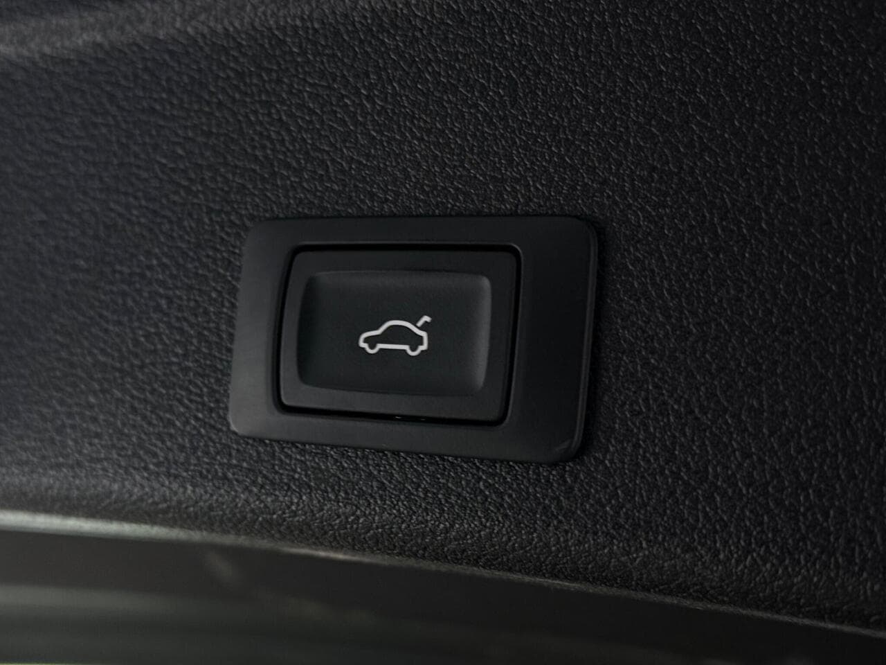 Audi A4 Avant thumbnail Misc Controls