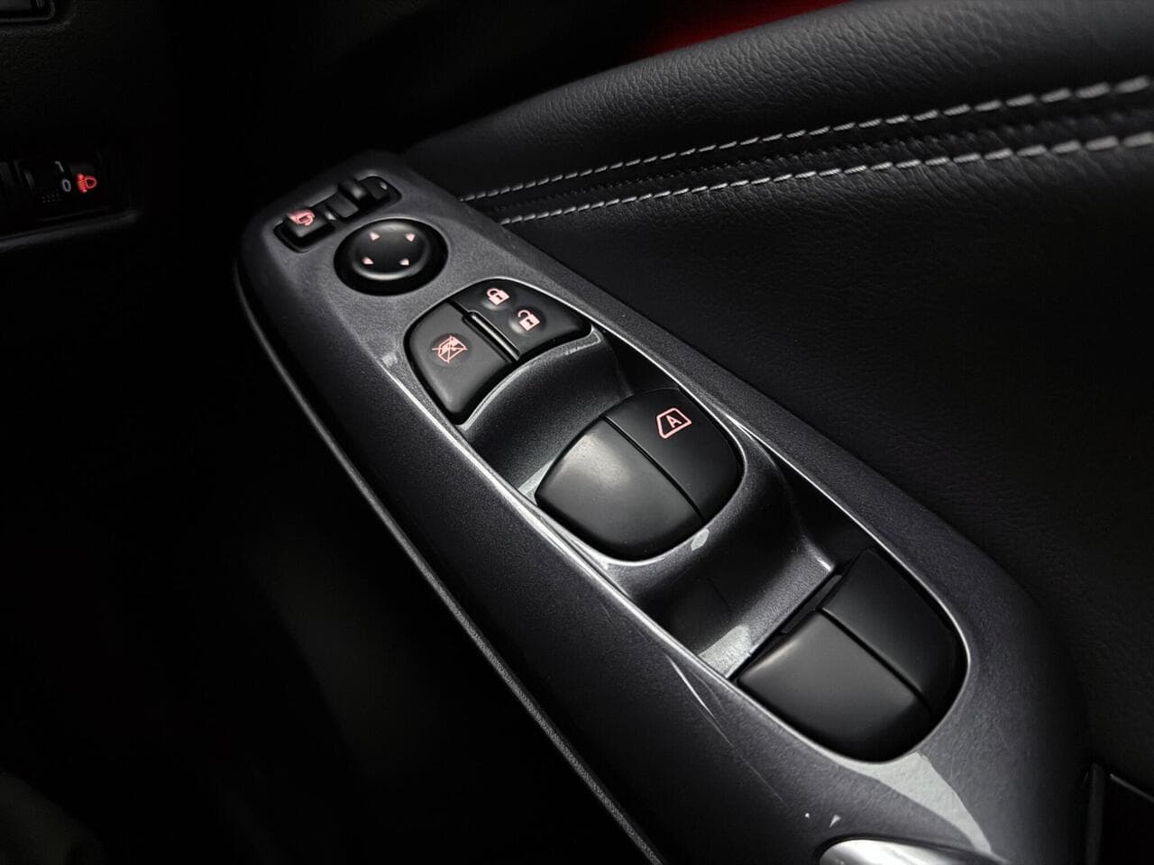 Nissan Juke thumbnail Misc Controls
