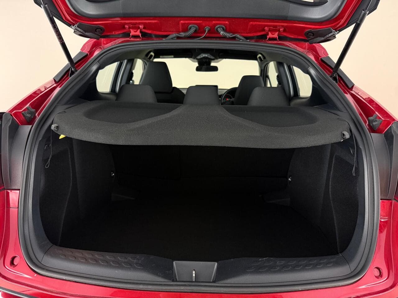Toyota C-HR thumbnail Boot