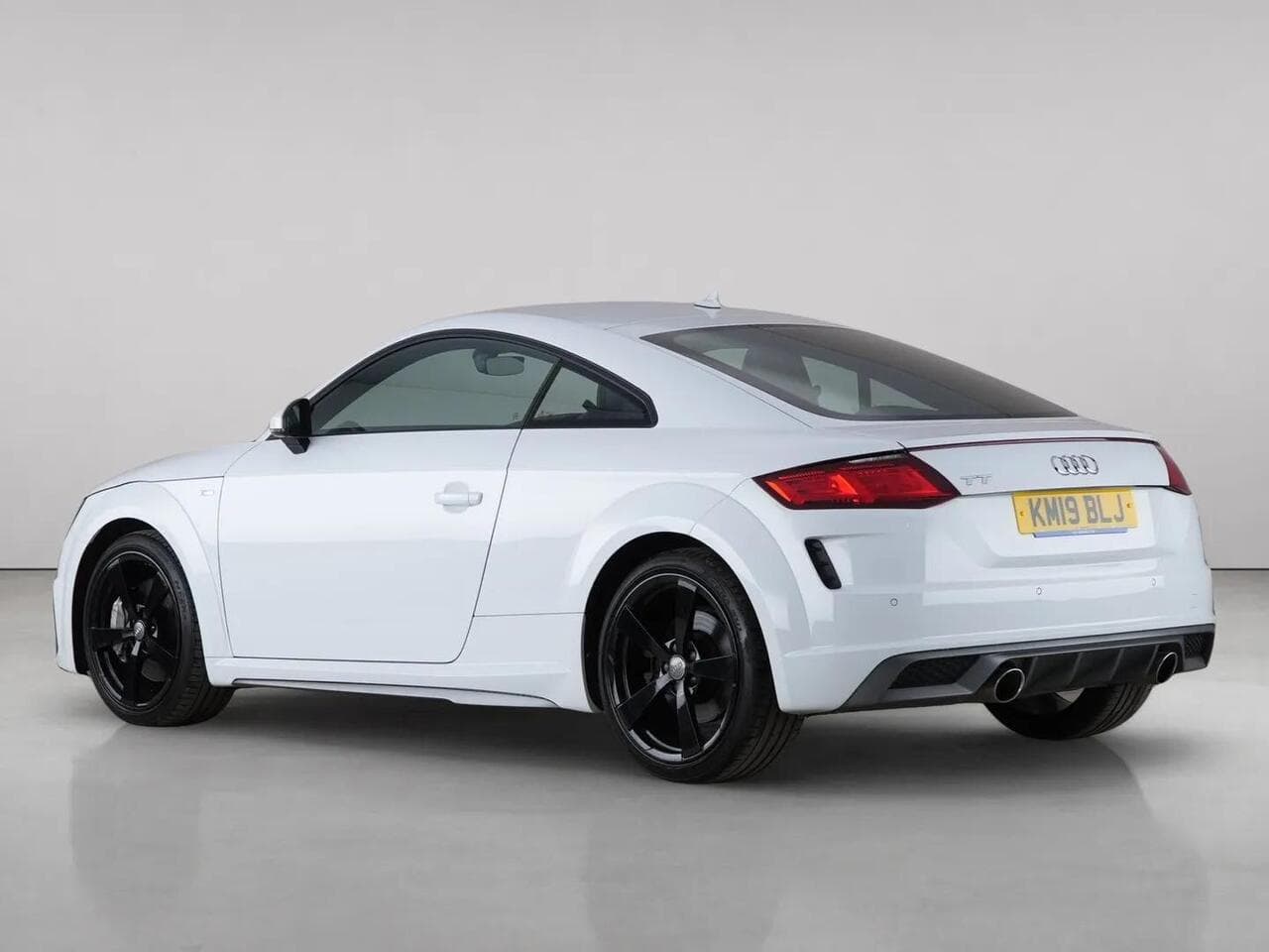 Audi TT thumbnail Rear Left