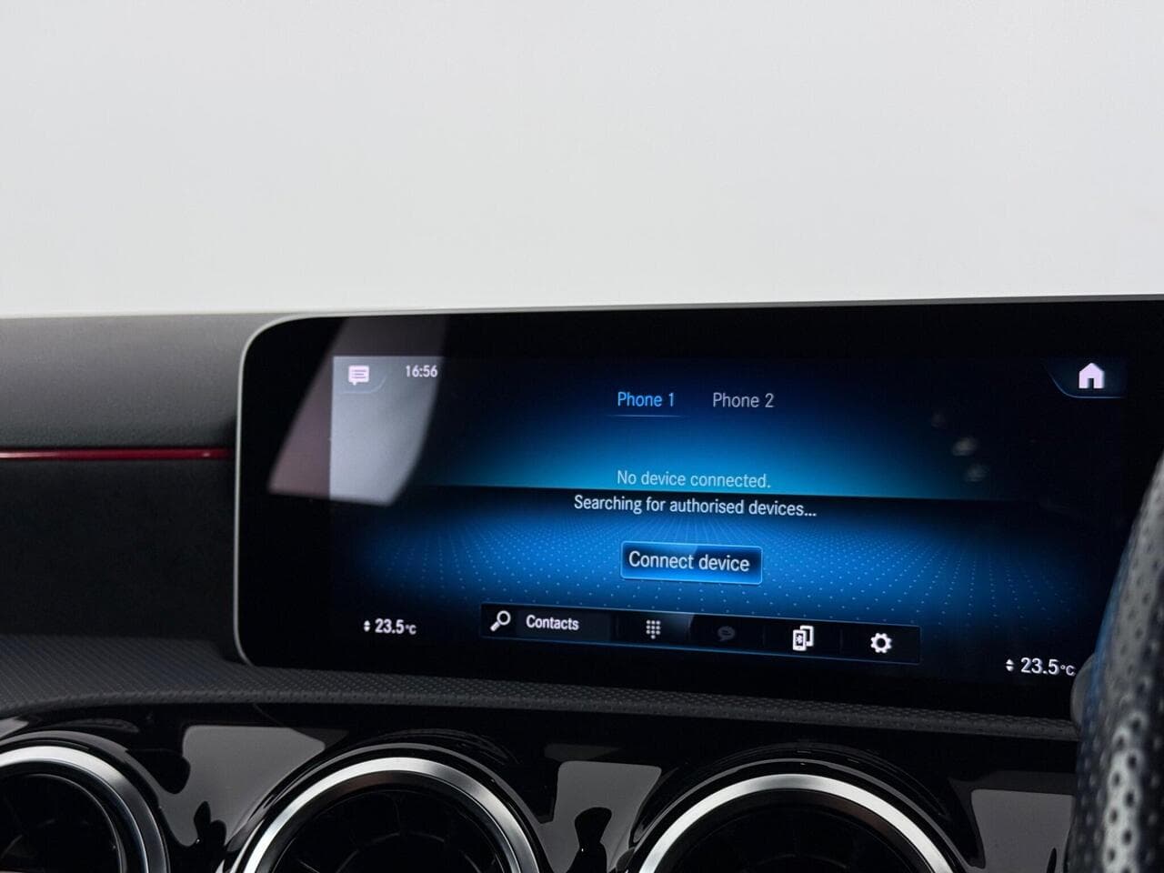 Mercedes-Benz A Class thumbnail Infotainment System