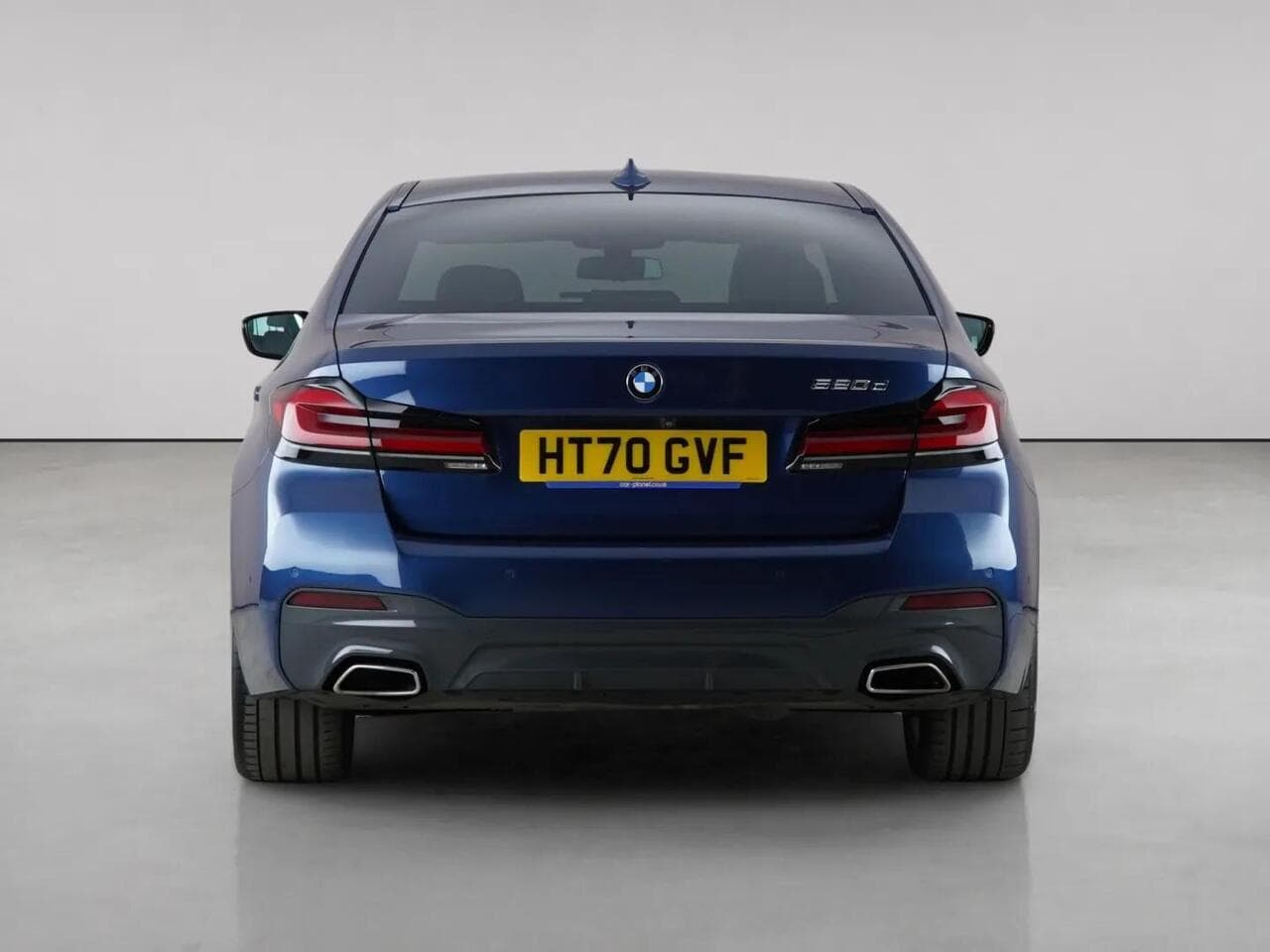 BMW 5 Series thumbnail Rear