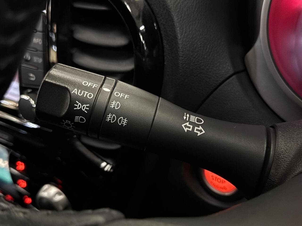 Nissan Juke thumbnail Misc Controls