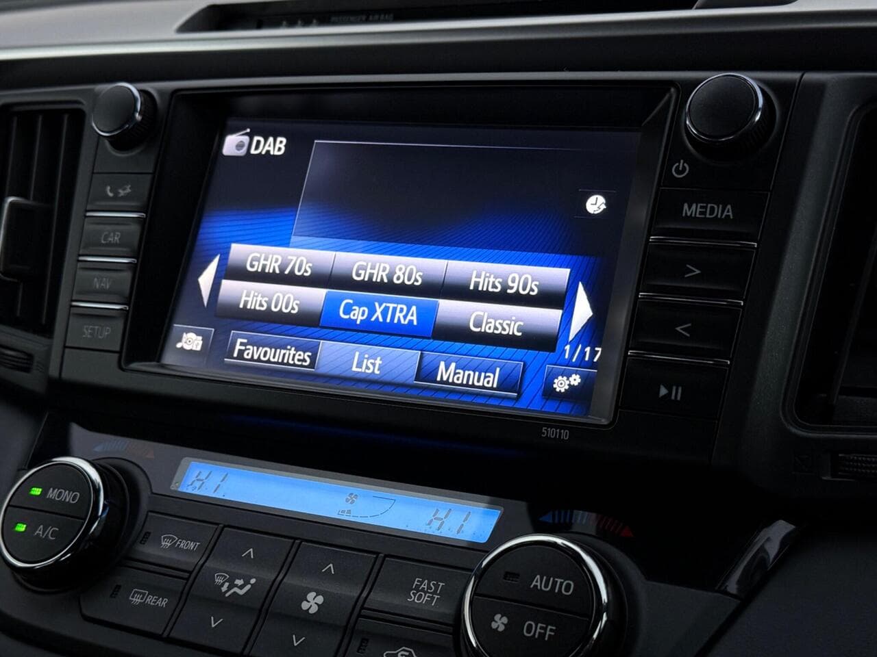 Toyota RAV4 thumbnail Infotainment System