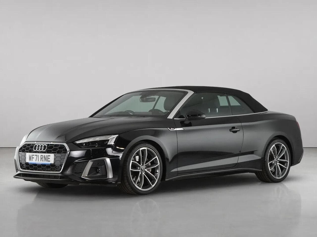 Audi A5 Cabriolet thumbnail Front Left
