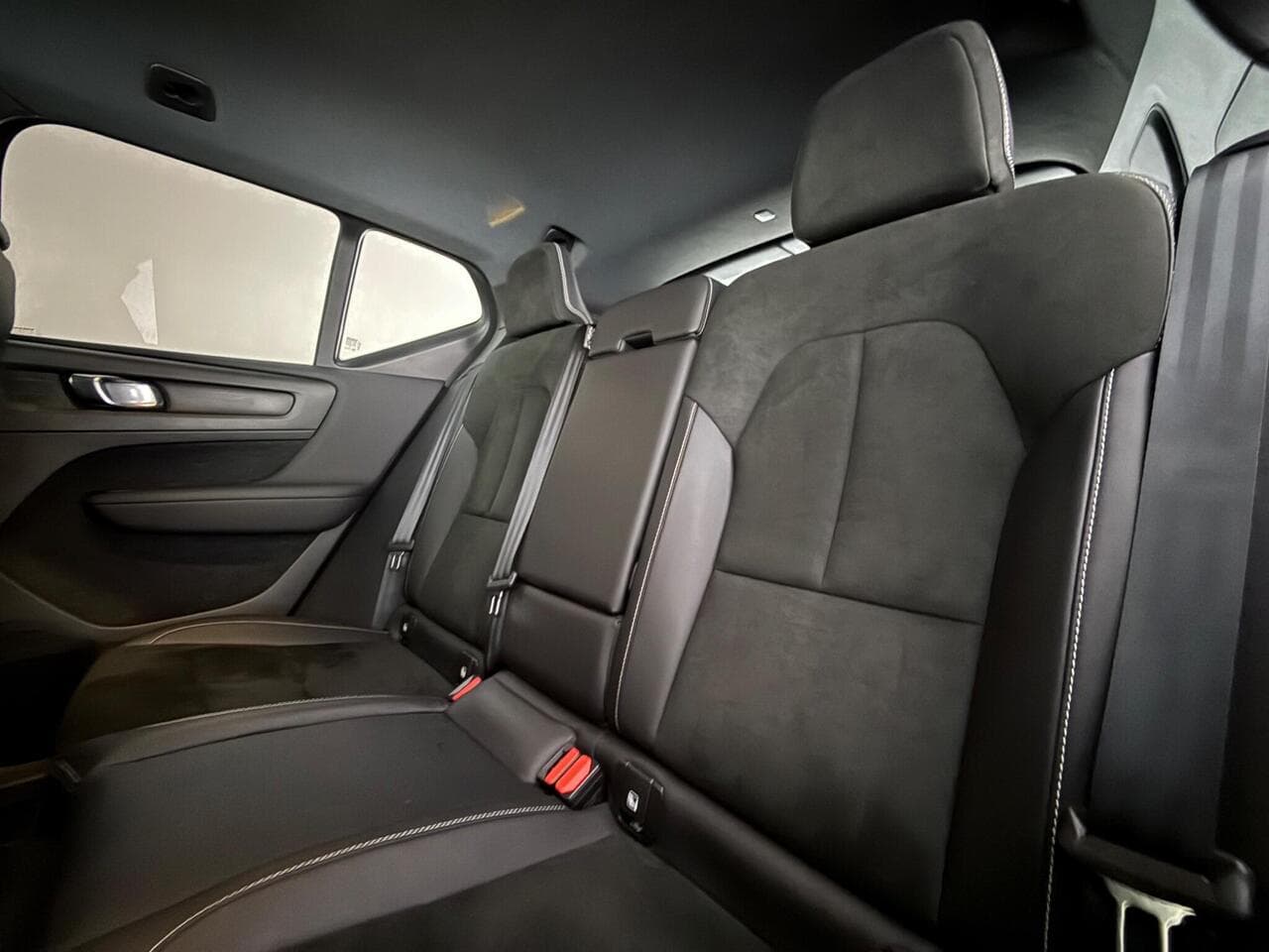 Volvo XC40 thumbnail Seats Rear