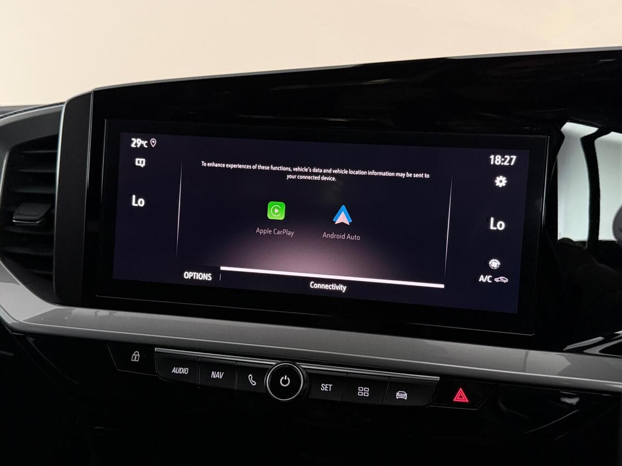 Vauxhall Mokka thumbnail Infotainment System