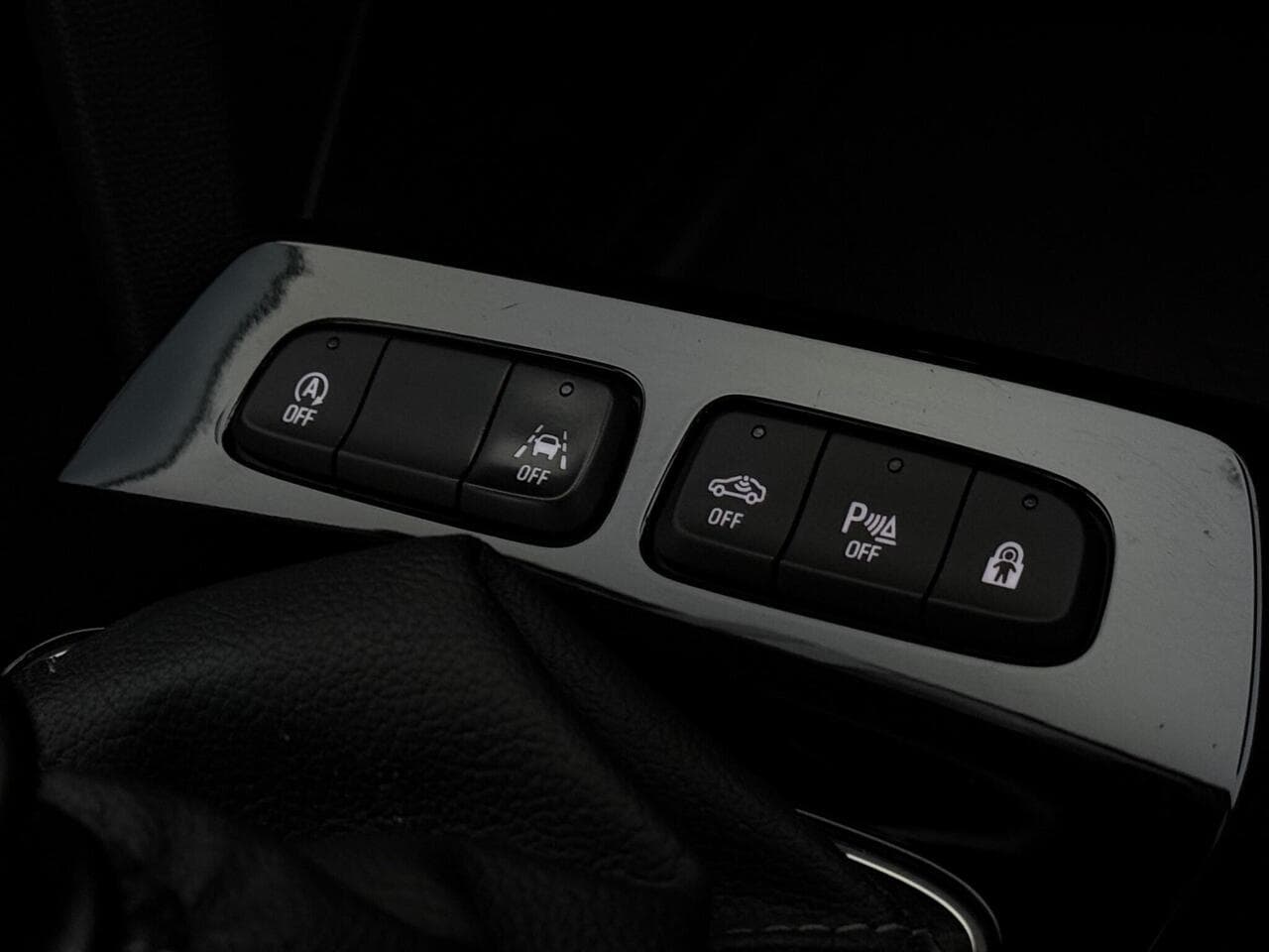 Vauxhall Mokka thumbnail Misc Controls