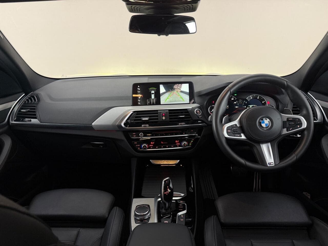 BMW X3 thumbnail Interior Front
