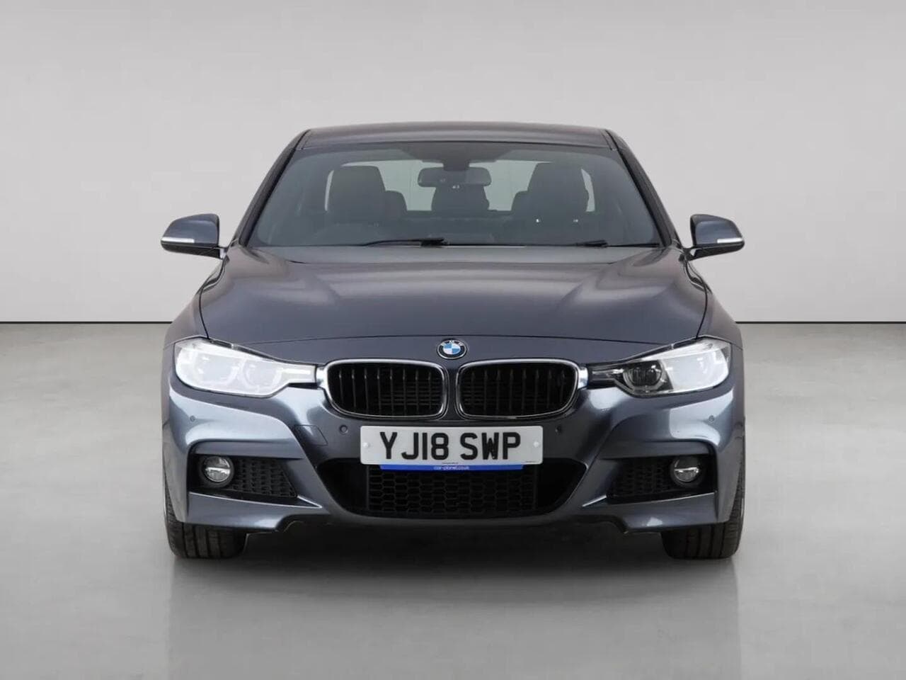 BMW 3 Series thumbnail Front