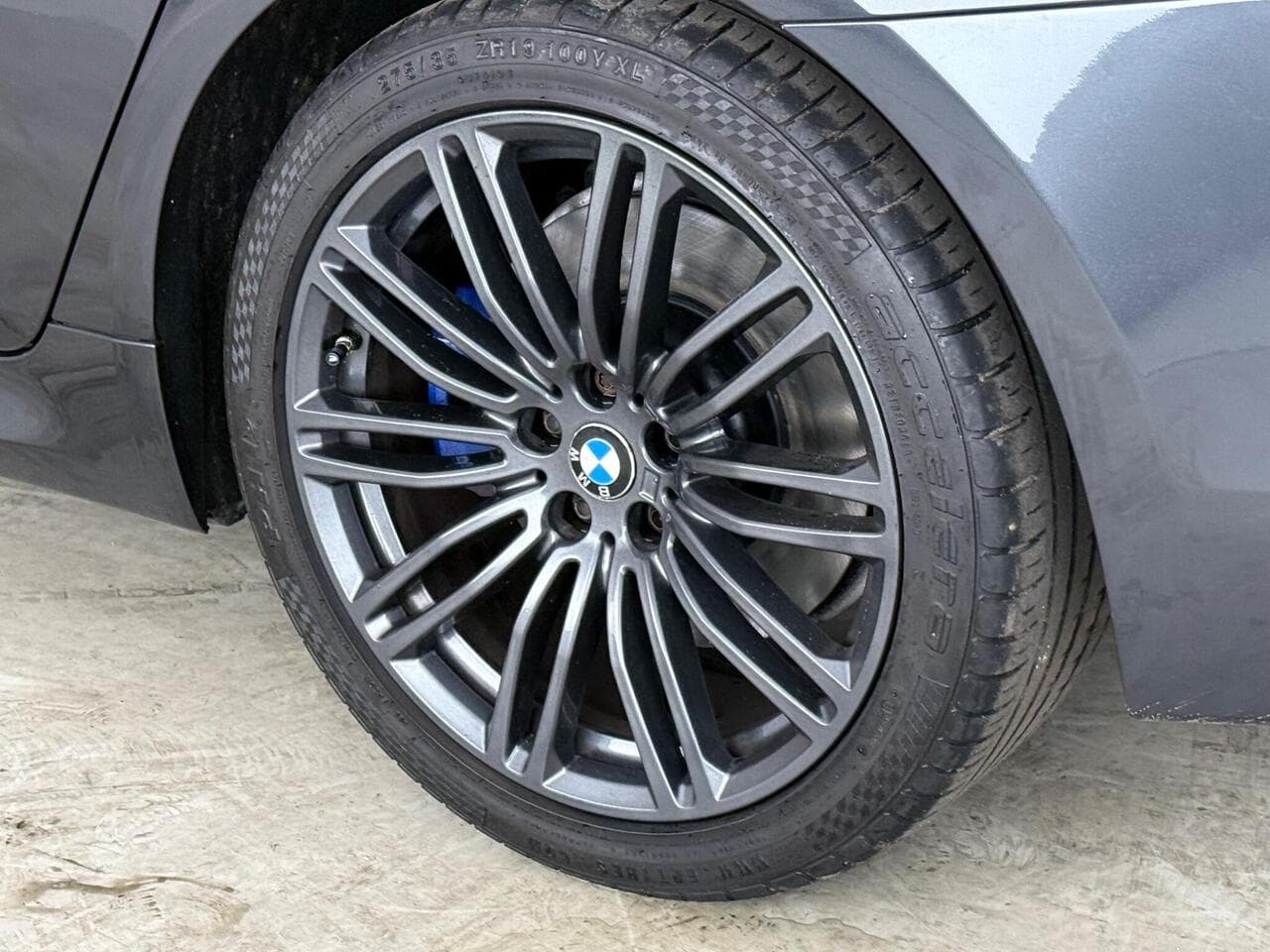 BMW 5 Series thumbnail Wheel