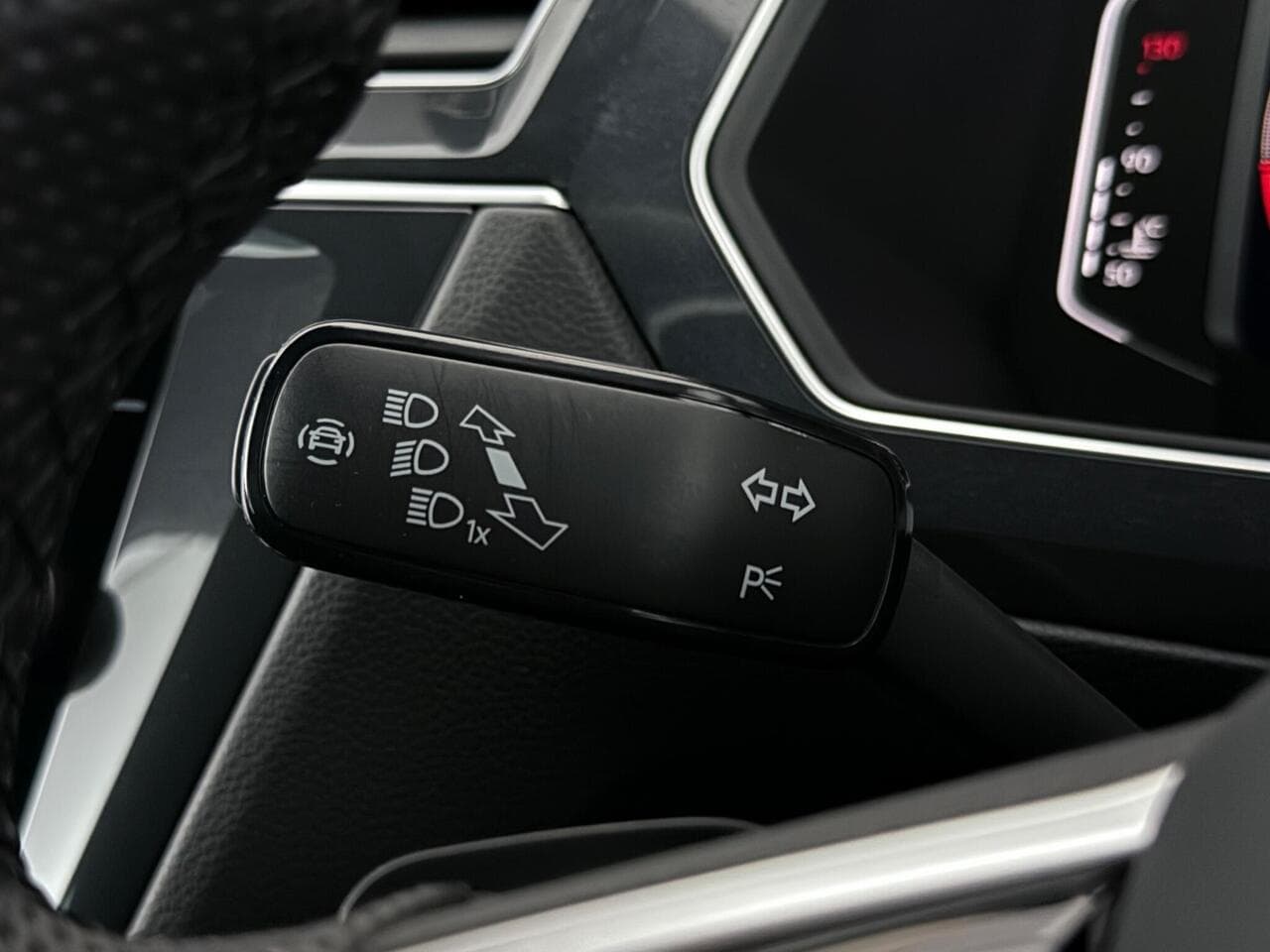 Volkswagen Tiguan thumbnail Misc Controls