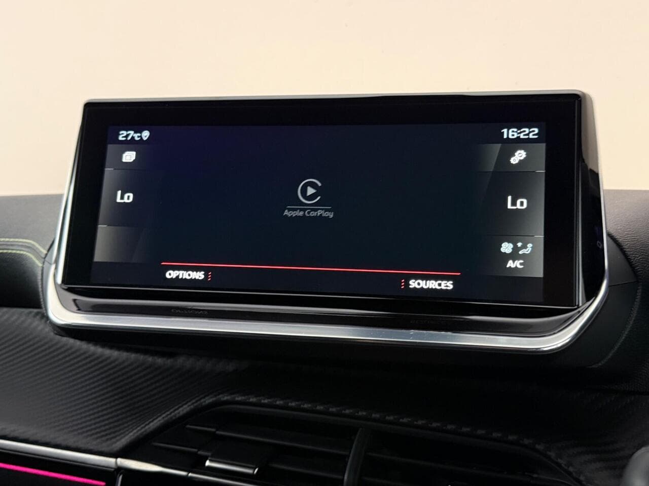 Peugeot 2008 thumbnail Infotainment System