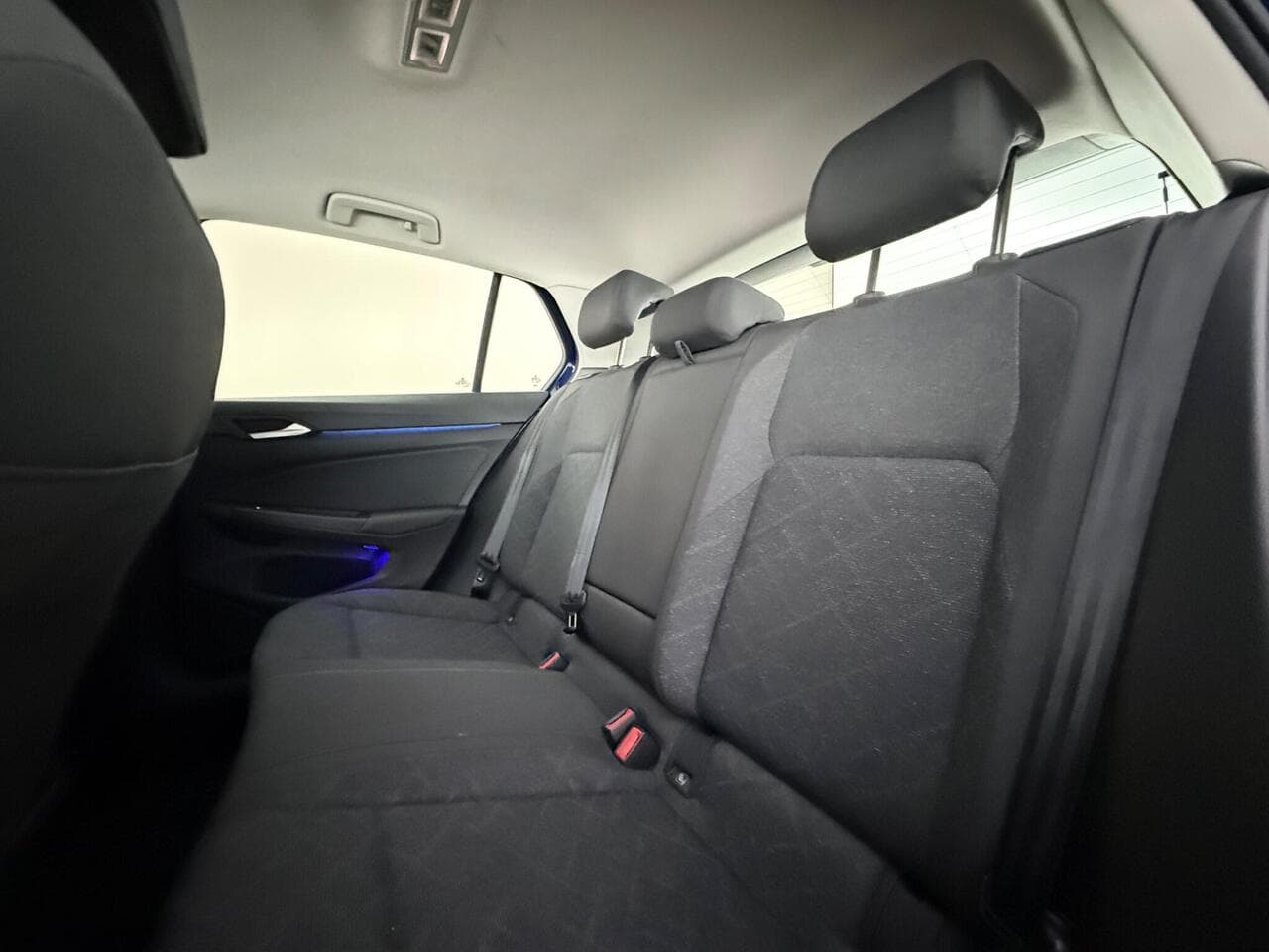 Volkswagen Golf thumbnail Seats Rear