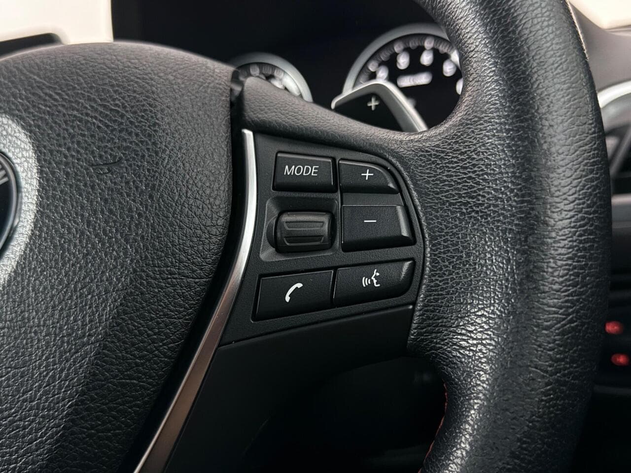 BMW 2 Series thumbnail Misc Controls