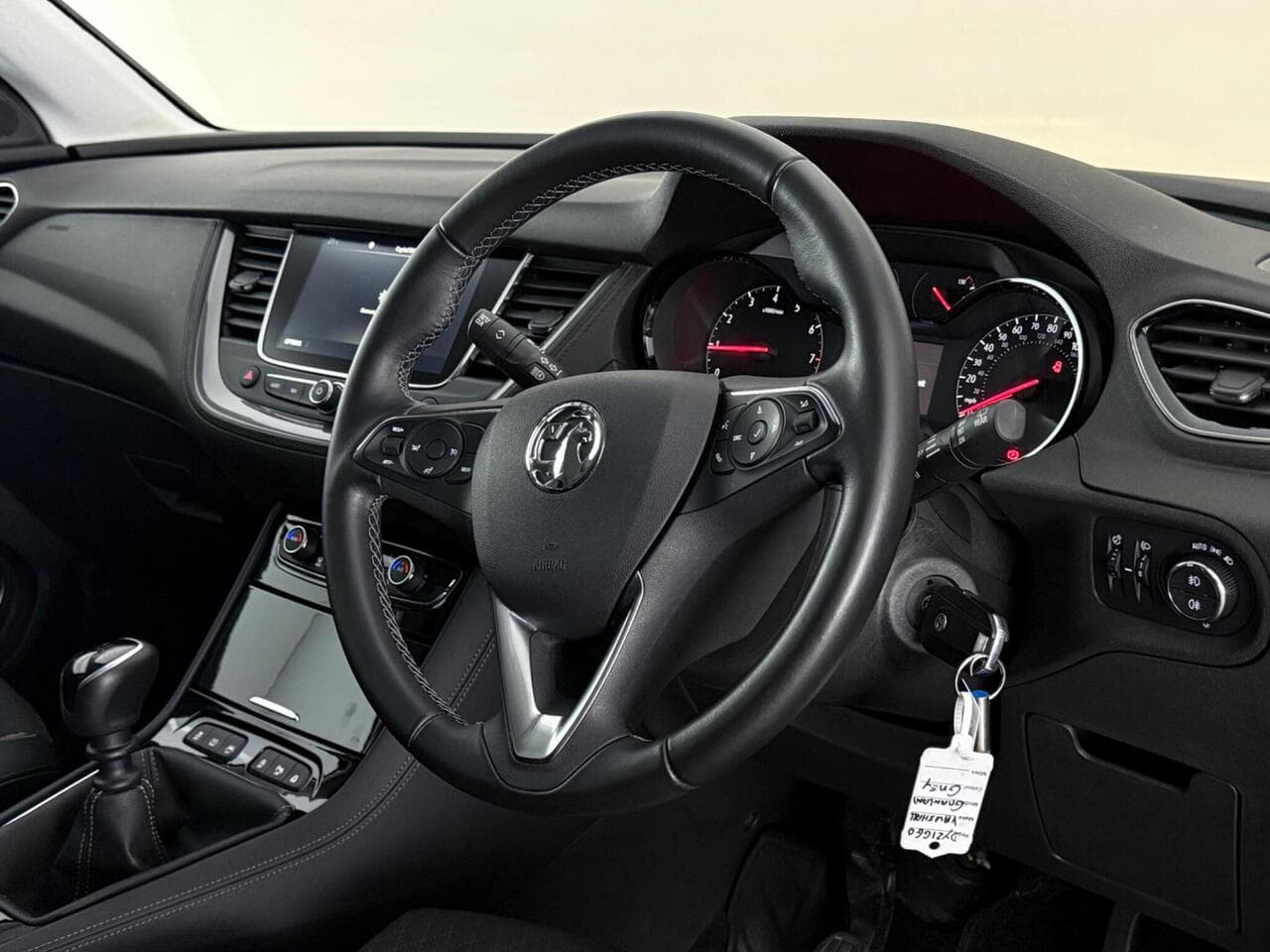 Vauxhall Grandland X thumbnail Steering Wheel