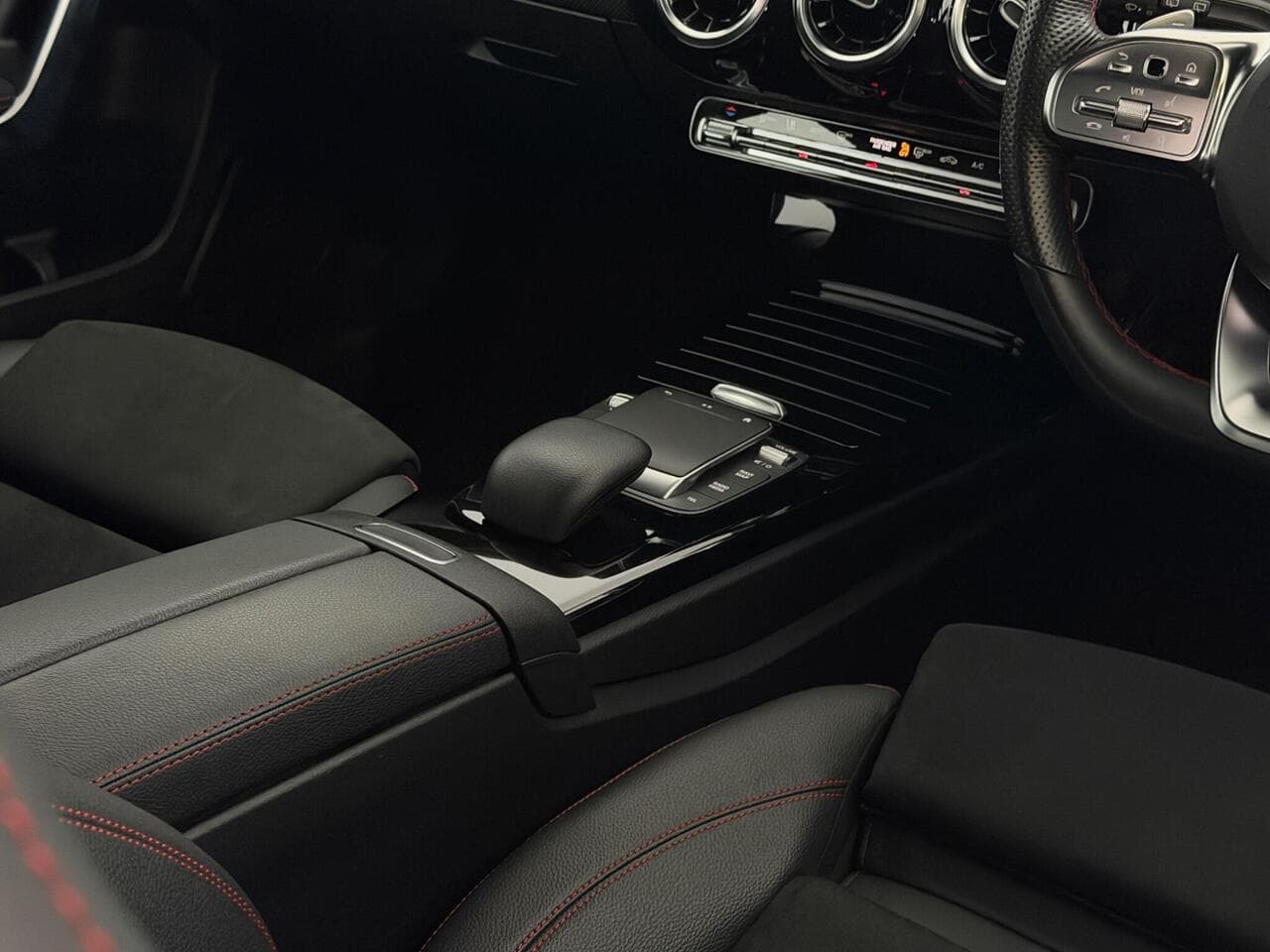 Mercedes-Benz A Class thumbnail Interior Front