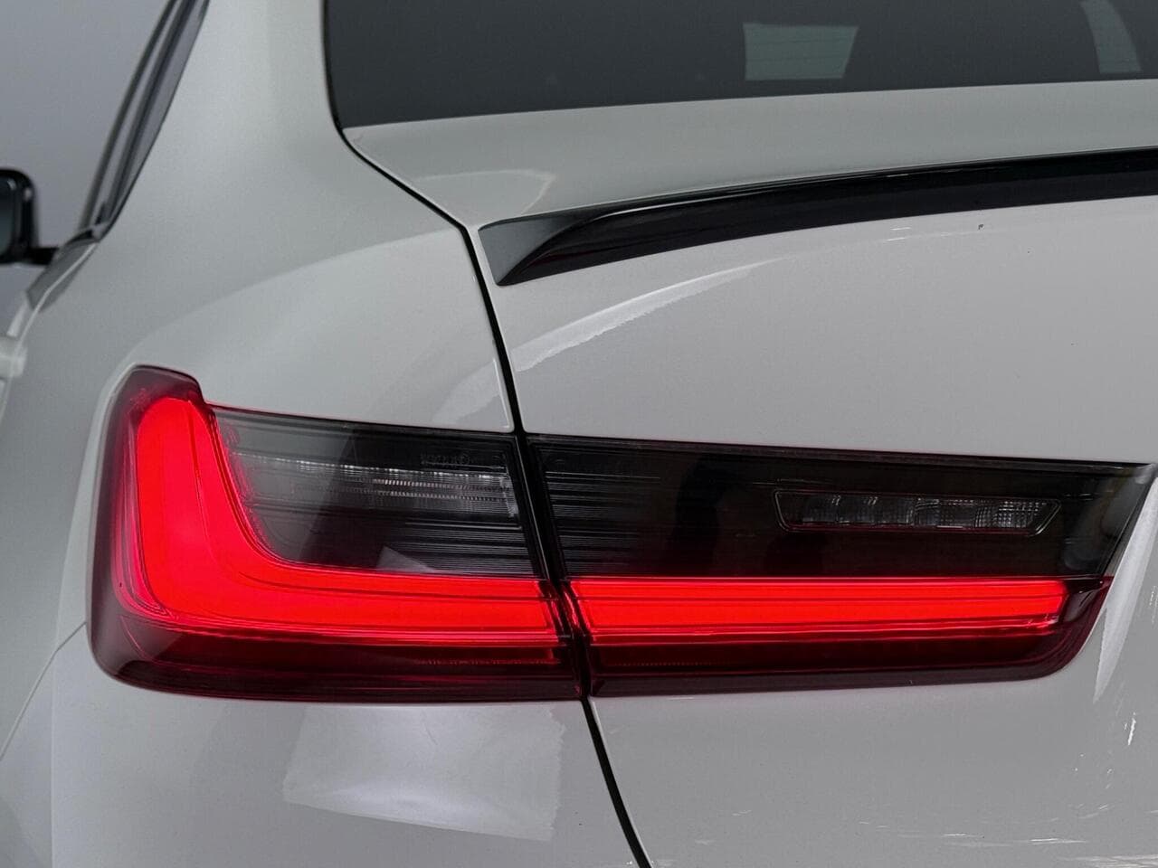BMW 3 Series thumbnail Lights Rear