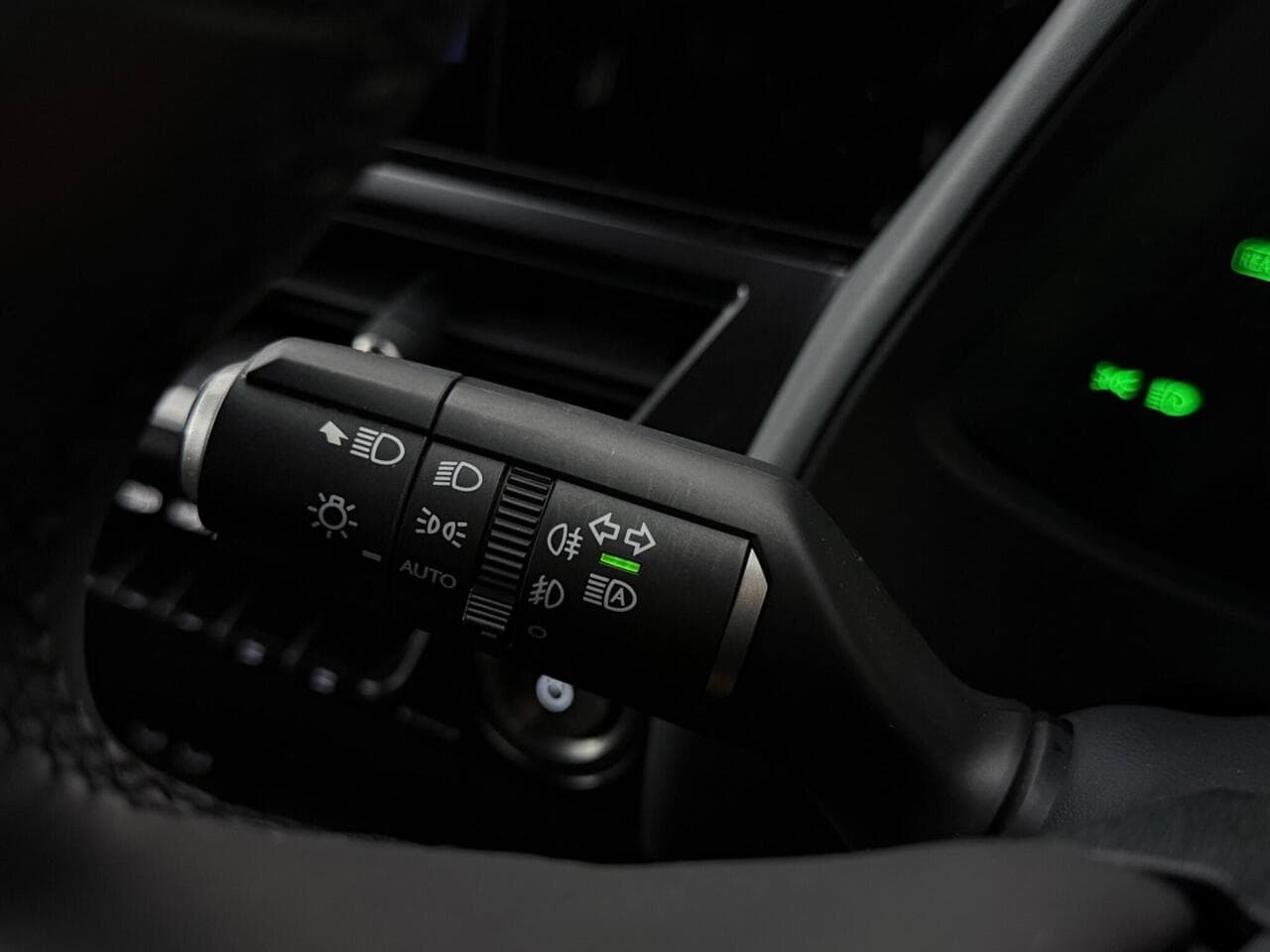 Lexus UX thumbnail Misc Controls
