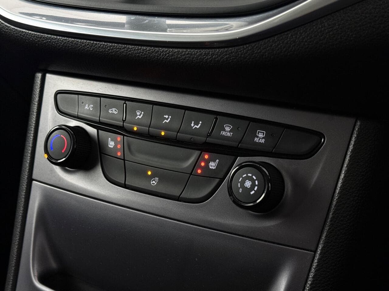 Vauxhall Astra thumbnail Misc Controls