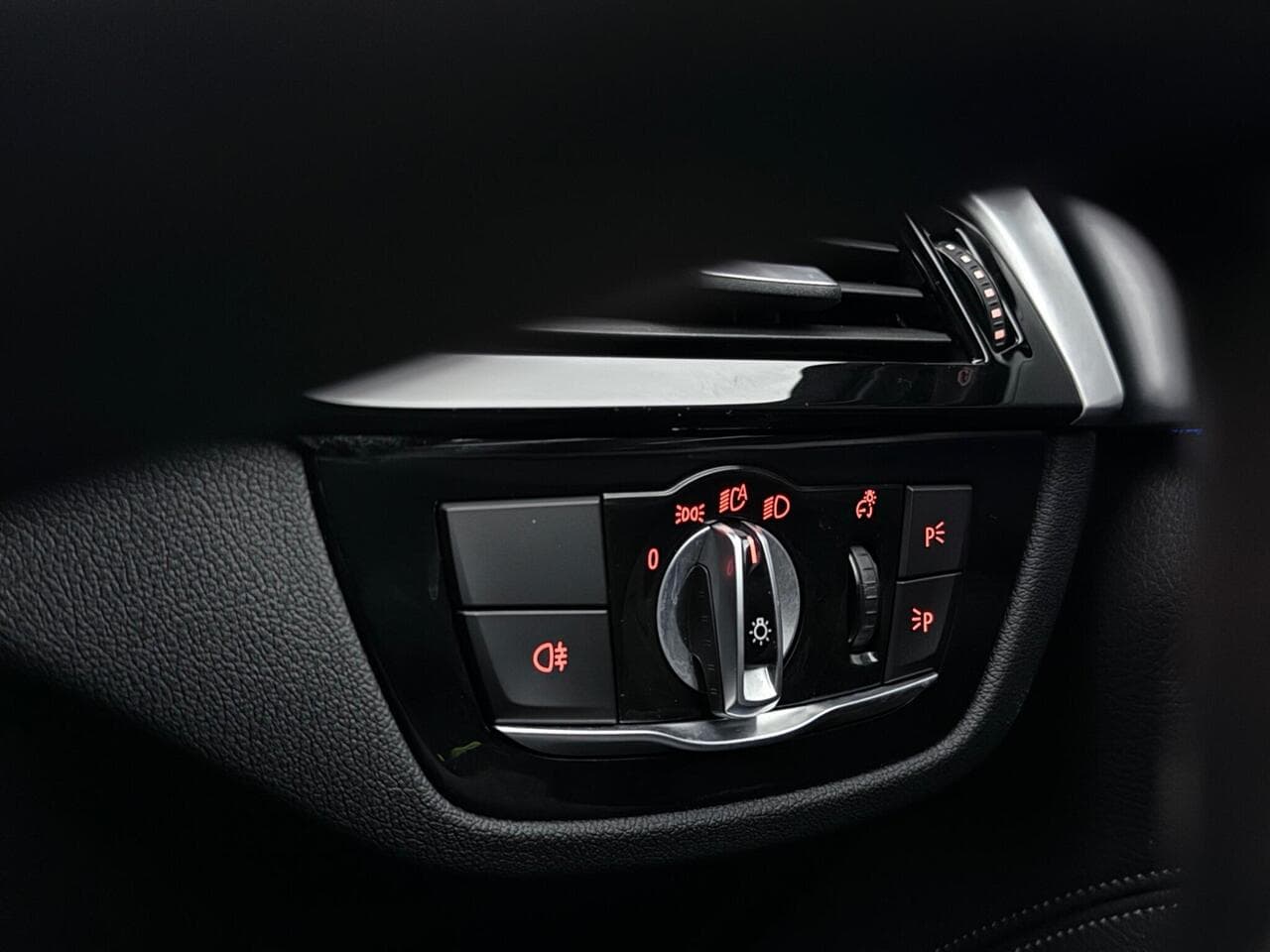 BMW 5 Series thumbnail Misc Controls