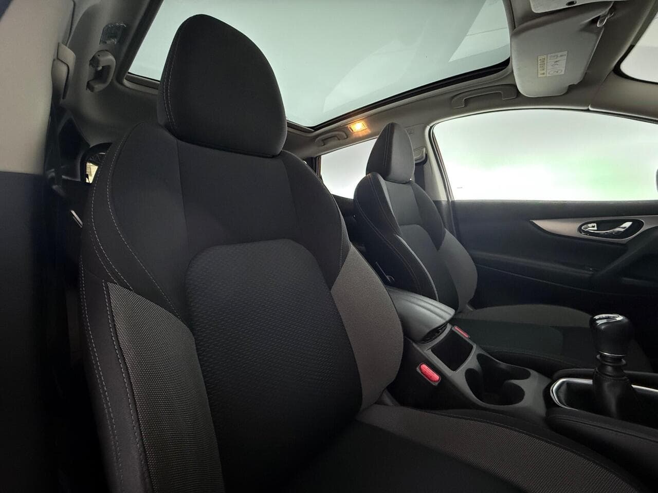 Nissan Qashqai thumbnail Seat Driver