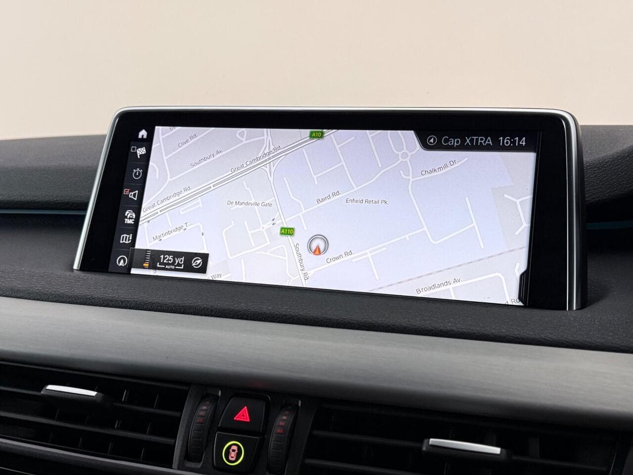 BMW X5 thumbnail Infotainment System