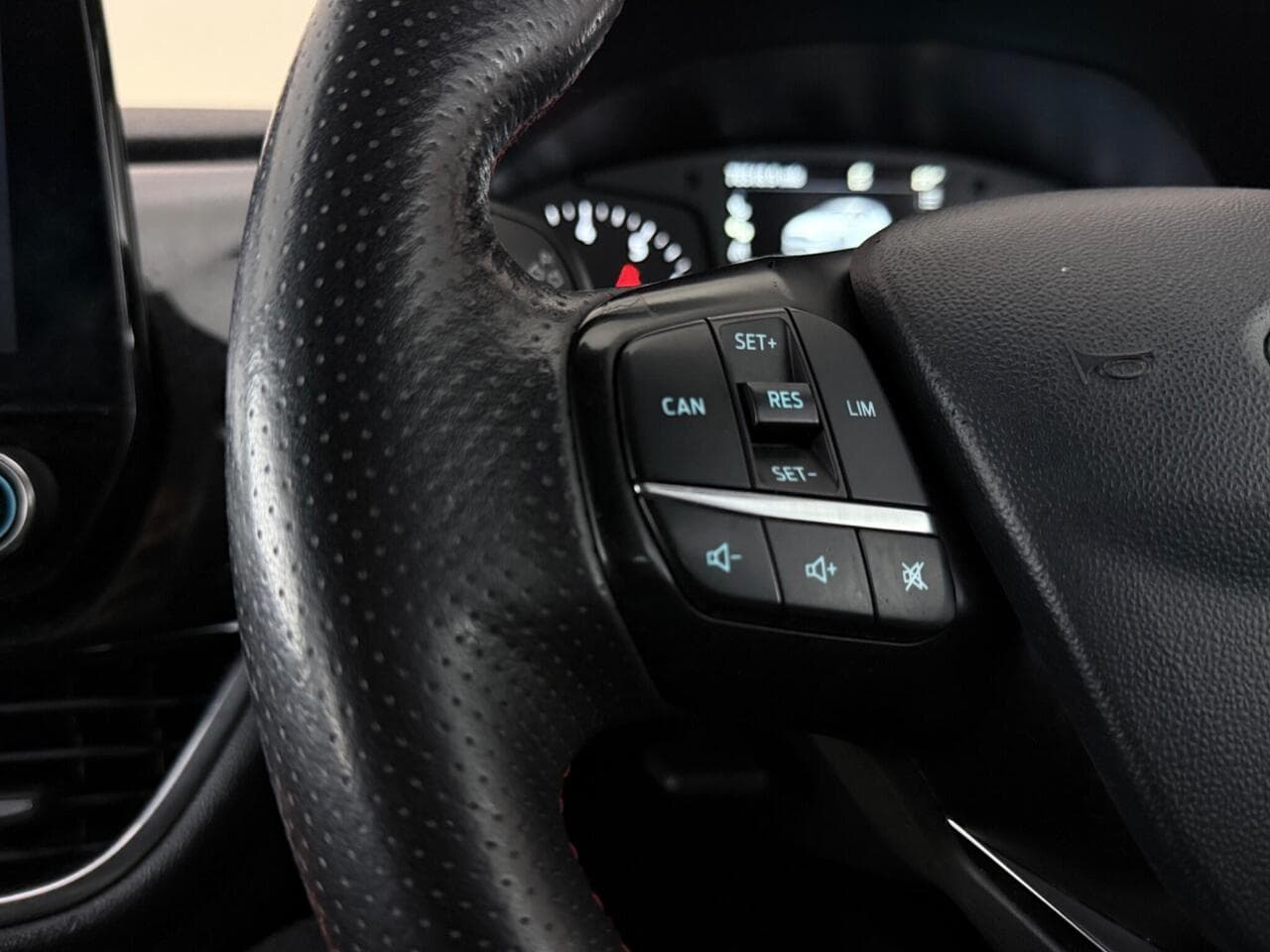 Ford Fiesta thumbnail Misc Controls