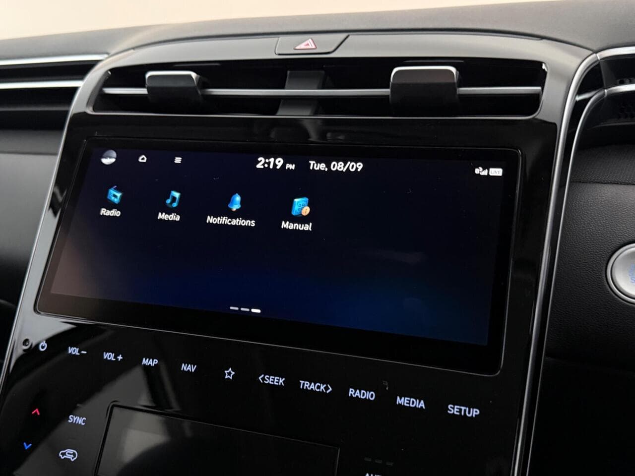 Hyundai TUCSON thumbnail Infotainment System