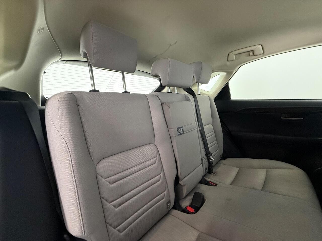 Lexus NX thumbnail Seats Rear
