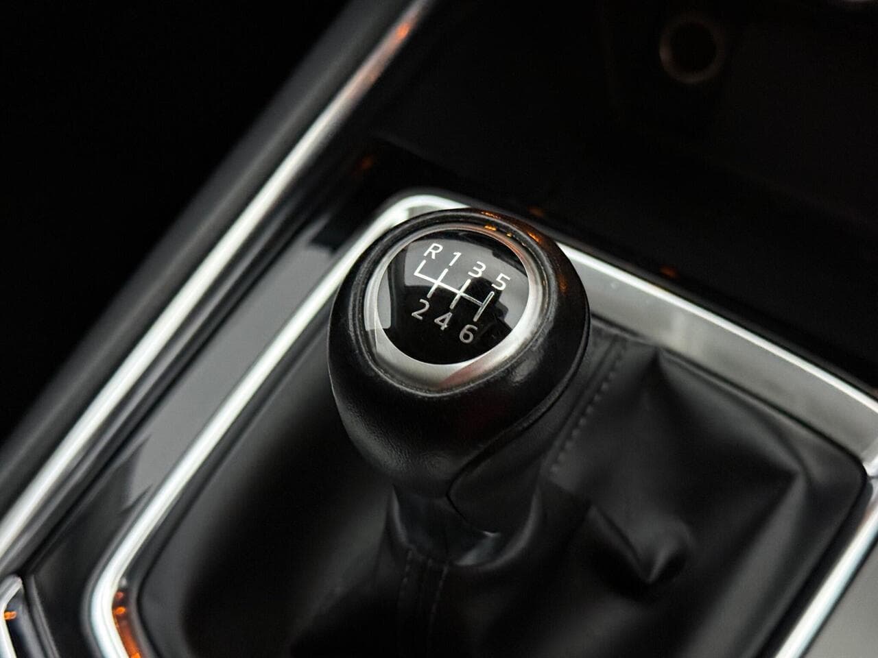 Mazda CX-5 thumbnail Interior Front