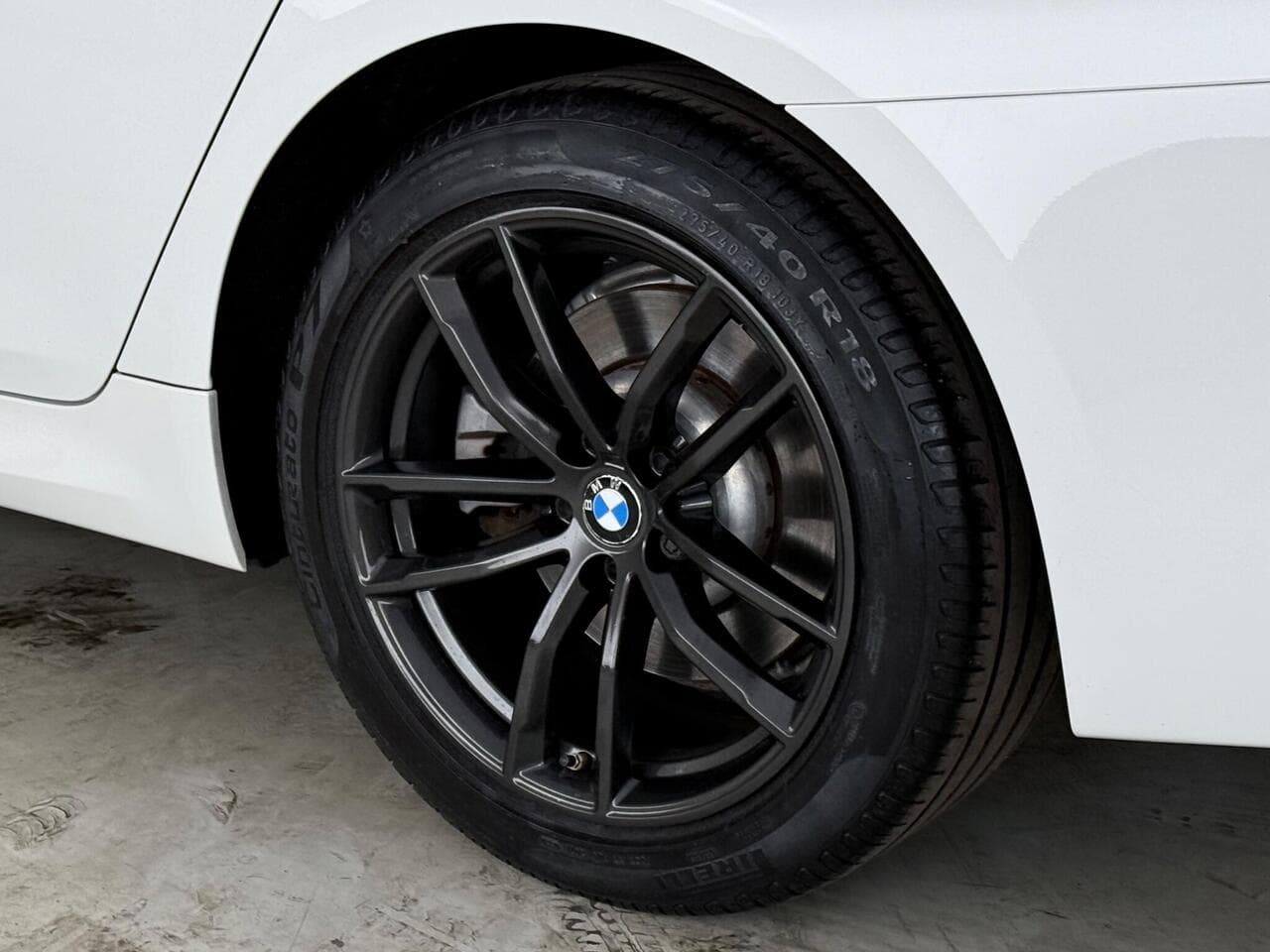 BMW 5 Series thumbnail Wheel