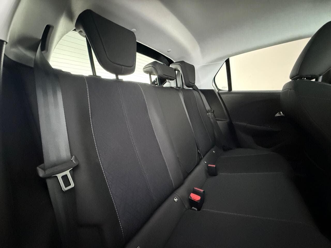 Vauxhall Corsa thumbnail Seats Rear
