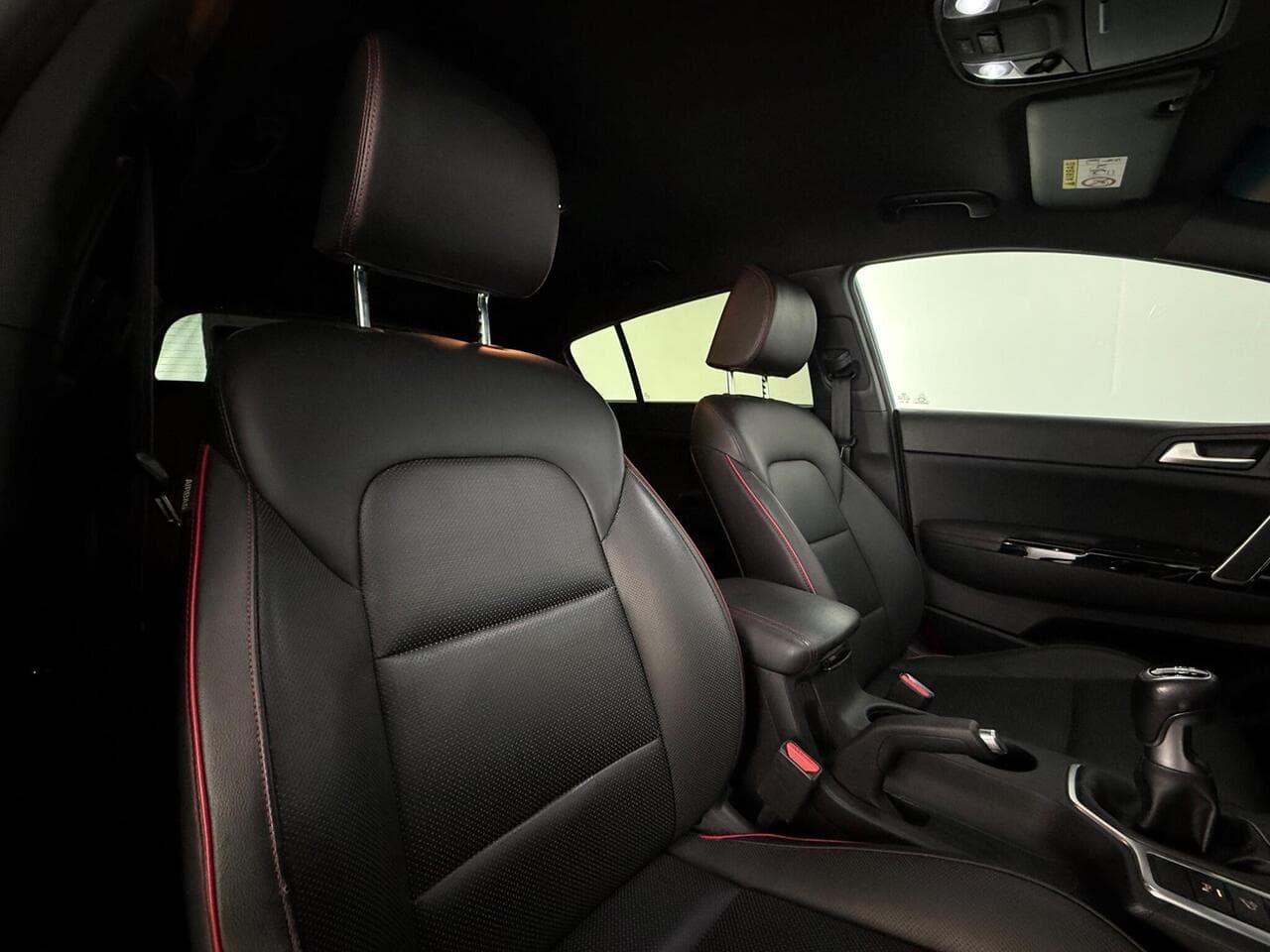 Kia Sportage thumbnail Seat Driver