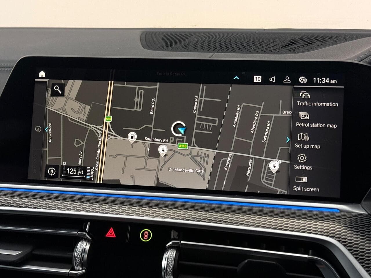 BMW X5 thumbnail Infotainment System