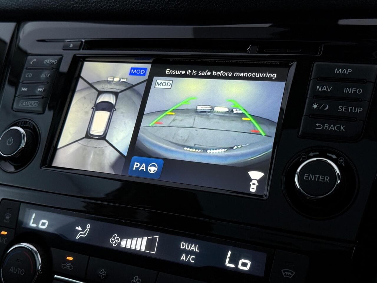 Nissan Qashqai thumbnail Infotainment System