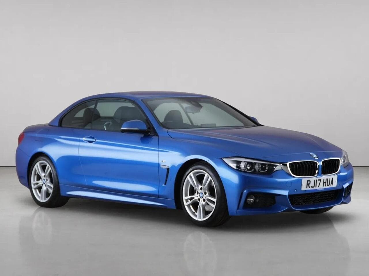 BMW 4 Series thumbnail Front Right