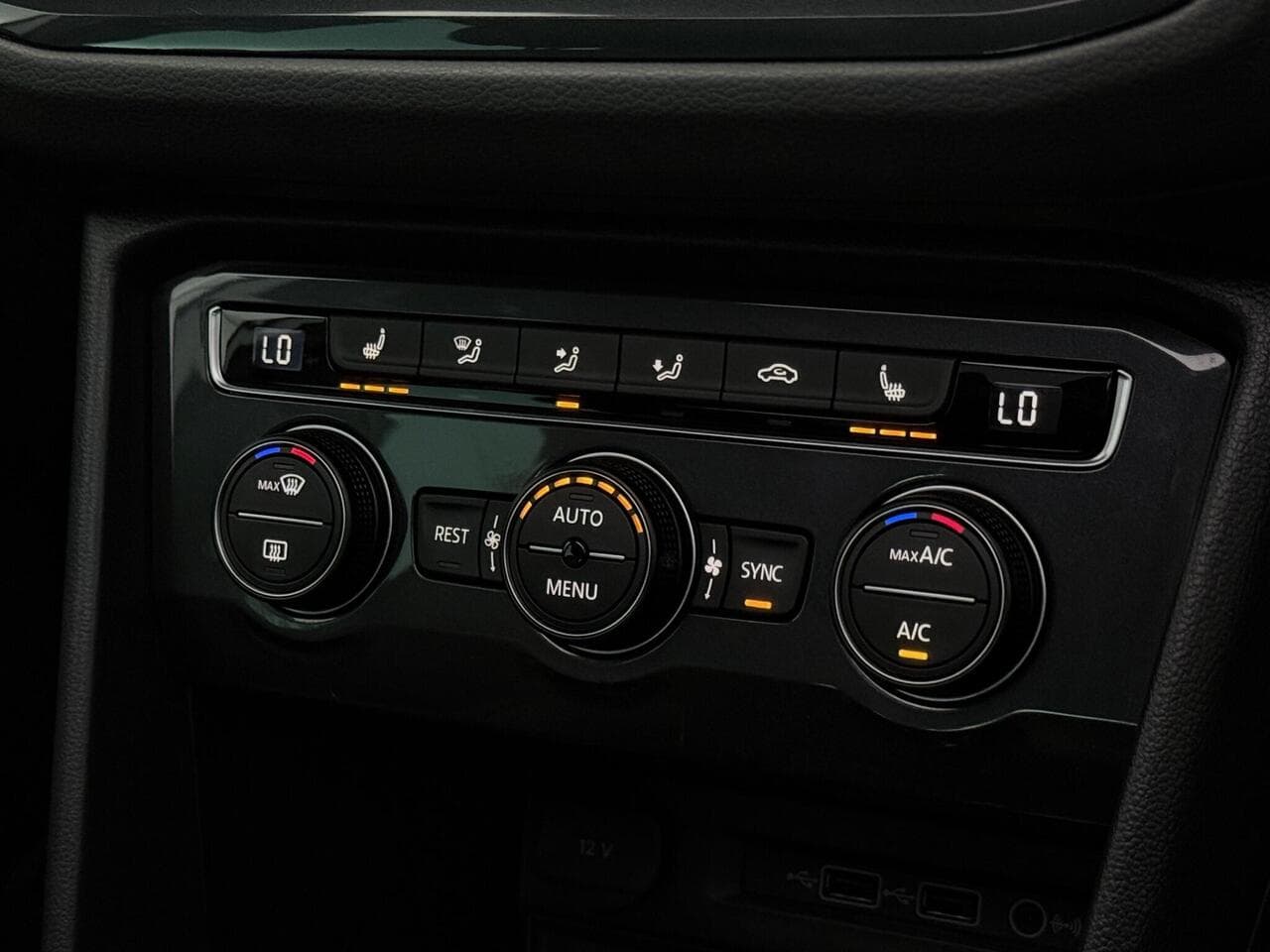 Volkswagen Tiguan thumbnail Misc Controls