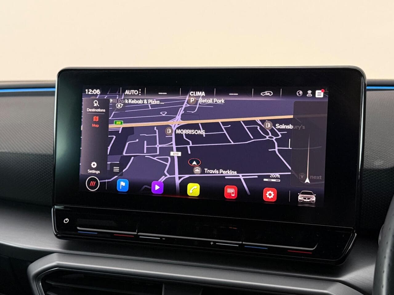 SEAT Leon thumbnail Infotainment System