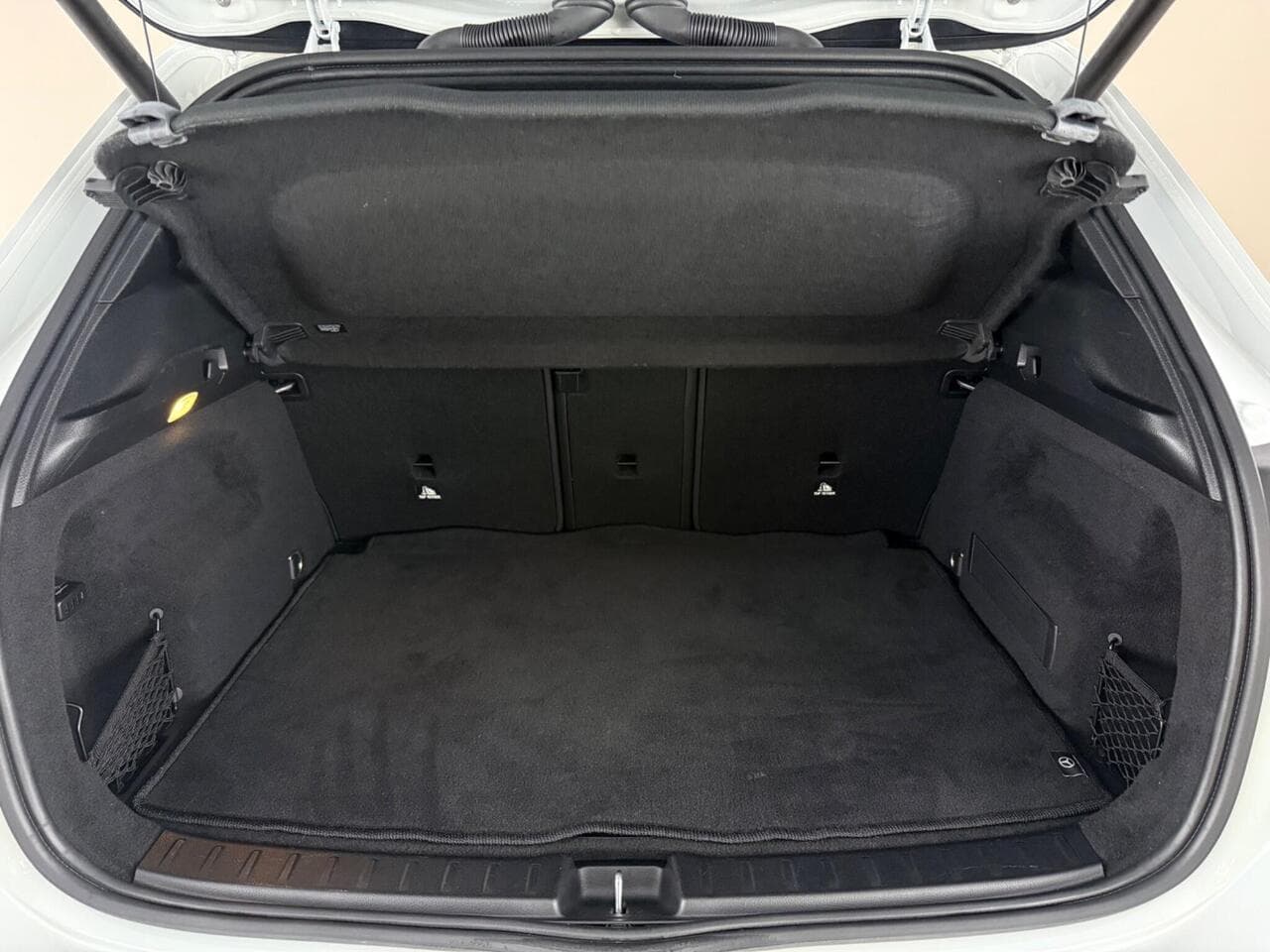 Mercedes-Benz GLA thumbnail Boot