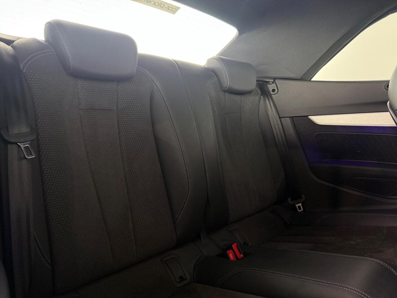Audi A5 Cabriolet thumbnail Seats Rear