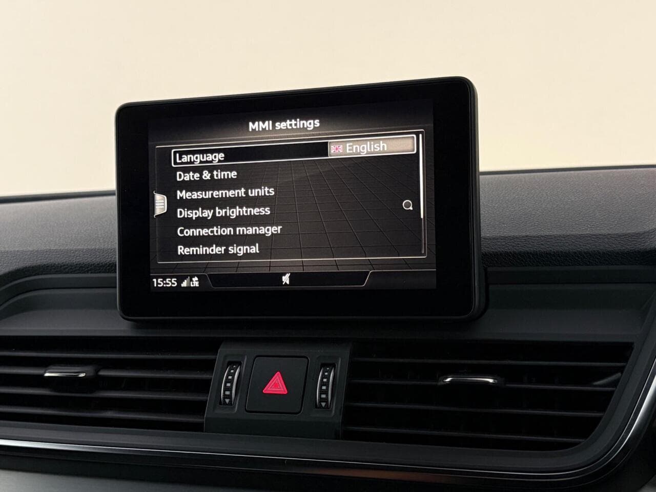 Audi Q5 thumbnail Infotainment System