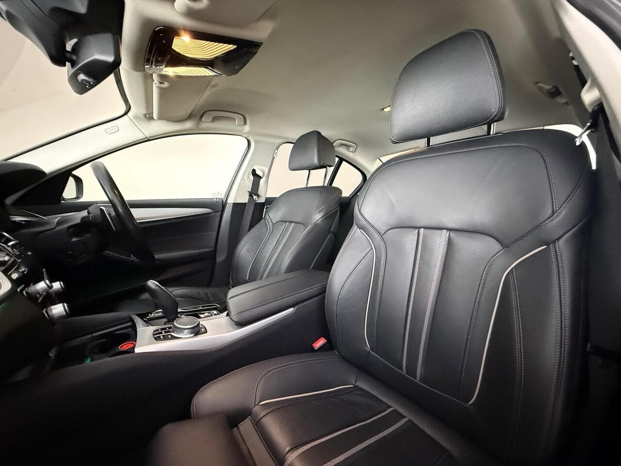 BMW 5 Series thumbnail Seat Front Passenger