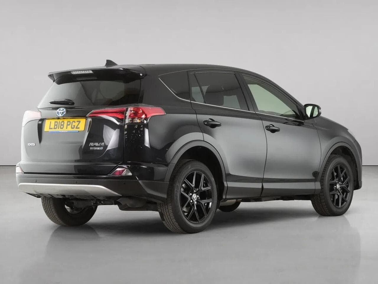Toyota RAV4 thumbnail Rear Right