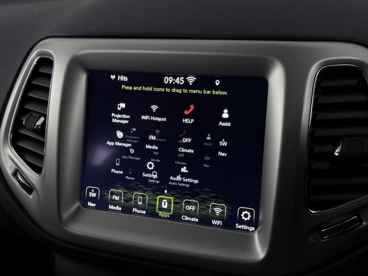 Jeep Compass thumbnail Infotainment System